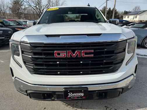 2025 GMC Sierra 1500 Pro