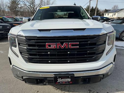 2025 GMC Sierra 1500 Pro