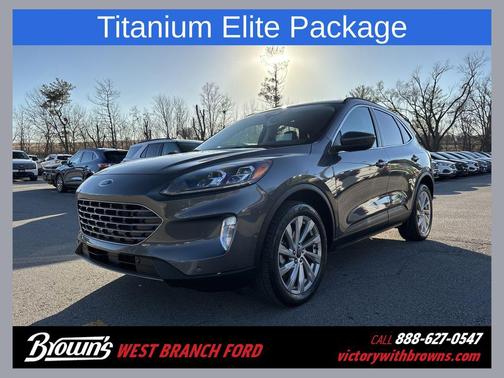 2022 Ford Escape Titanium