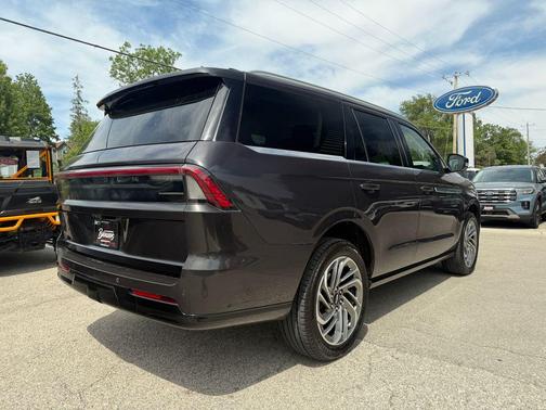 Starlight 2025 Lincoln Navigator Reserve