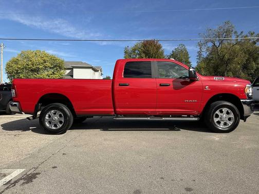 2024 RAM 2500 Big Horn Crew Cab 4x4 8' Box