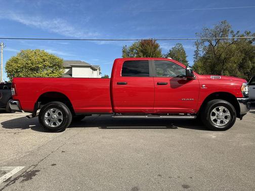 2024 RAM 2500 Big Horn Crew Cab 4x4 8' Box