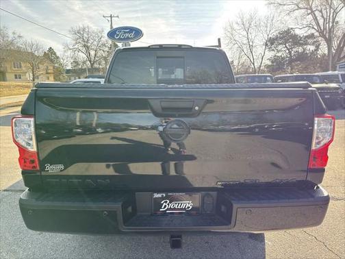 2019 Nissan Titan SL