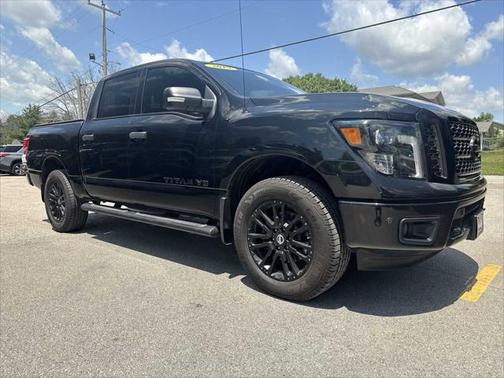 2019 Nissan Titan SL