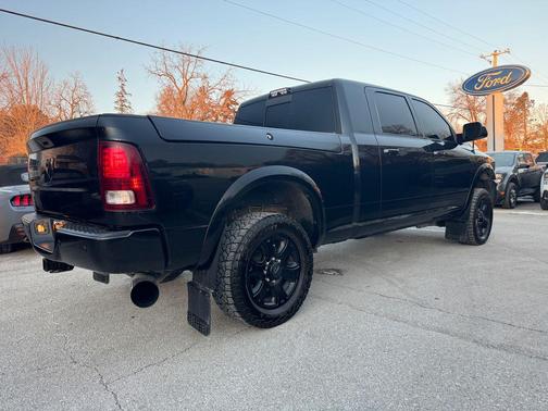 2017 RAM 2500 Laramie Mega Cab 4x4 6'4' Box