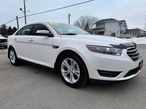 2018 Ford Taurus SEL