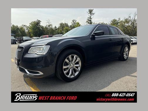 2018 Chrysler 300 Touring