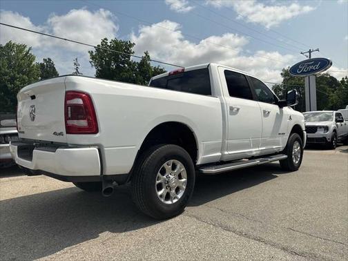 2023 RAM 2500 Laramie Crew Cab 4x4 6'4' Box