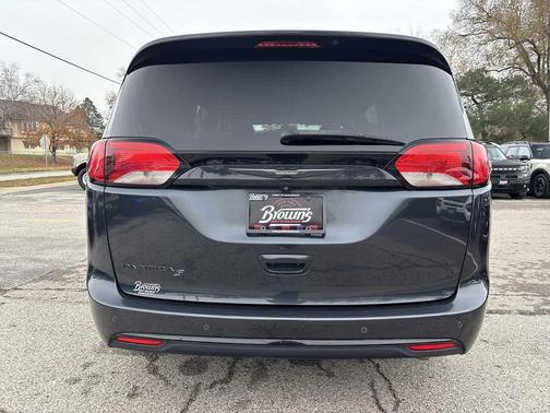 2020 Chrysler Pacifica Touring L