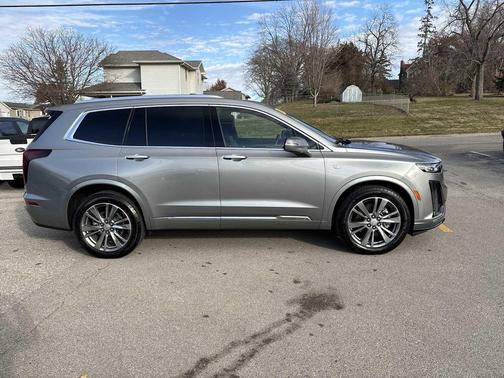 2025 Cadillac XT6 Premium Luxury AWD