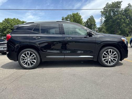 2024 GMC Terrain Denali