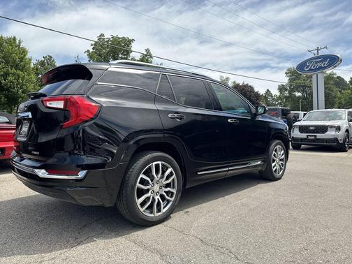 2024 GMC Terrain Denali