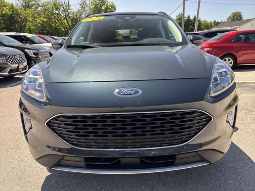 2022 Ford Escape Titanium