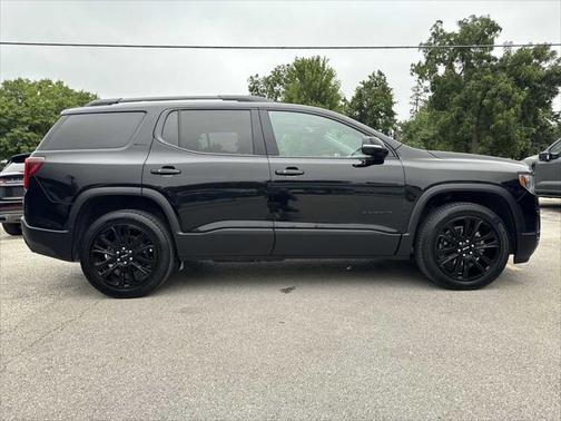 2022 GMC Acadia AWD SLT