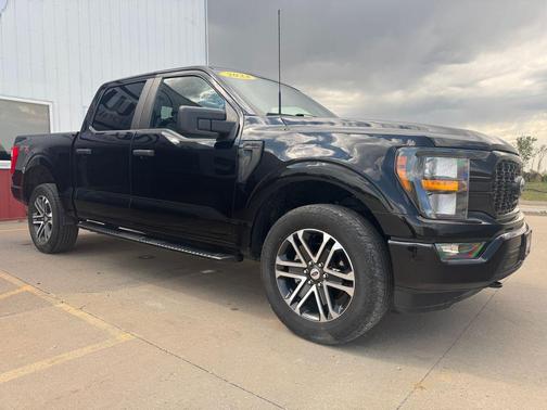 AGATE BLACK METALLIC 2023 Ford F-150 XL
