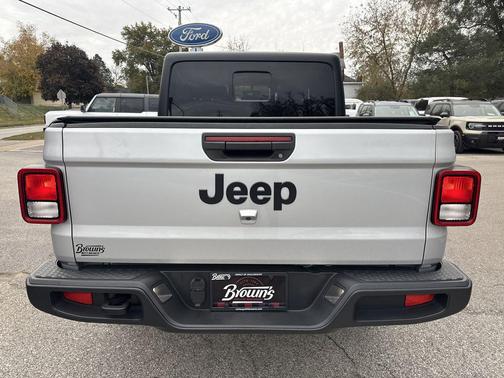 2022 Jeep Gladiator Willys 4x4