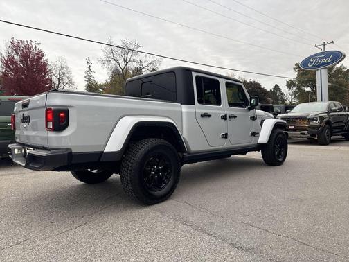 2022 Jeep Gladiator Willys 4x4