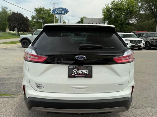 Star White Metallic Tri-Coat 2024 Ford Edge SEL