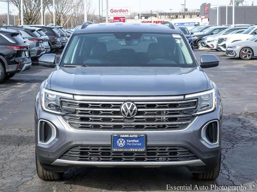 Platinum Gray Metallic 2024 Volkswagen Atlas 2.0T SE