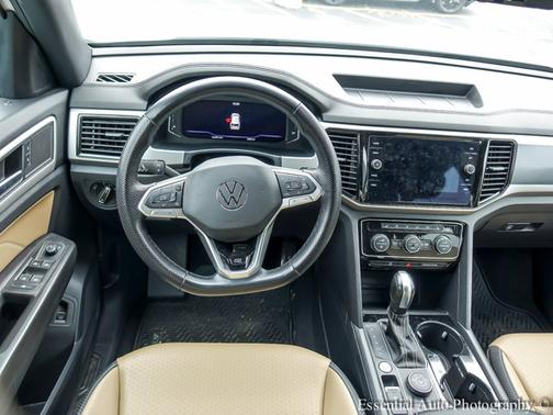 2023 Volkswagen Atlas Cross Sport 2.0T SEL R-Line Black