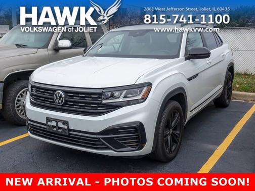 2023 Volkswagen Atlas Cross Sport 2.0T SEL R-Line Black