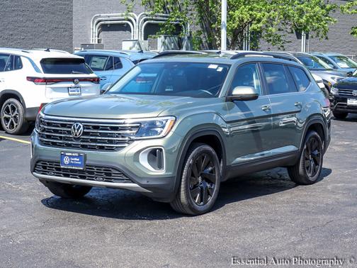Avocado Green Pearl 2026 Volkswagen Atlas 2.0T SE W/TECHNOLOGY