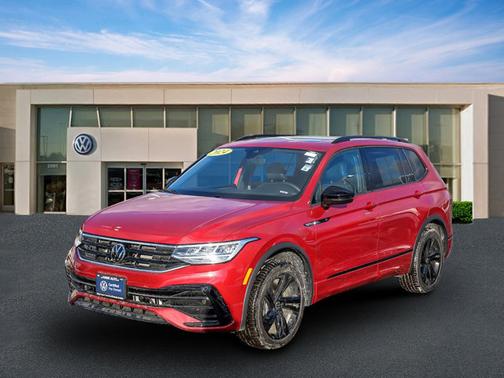 2024 Volkswagen Tiguan 2.0T SE R-Line Black