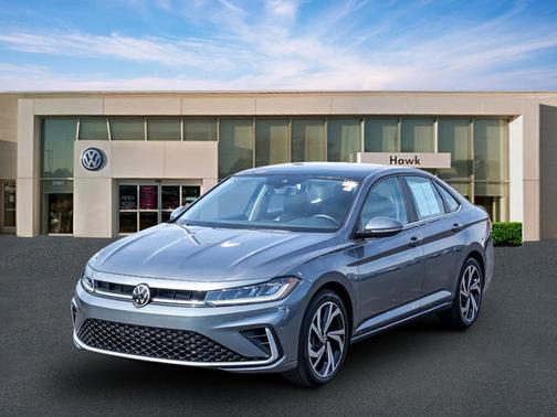 Platinum Gray Metallic 2026 Volkswagen Jetta 1.5T SEL