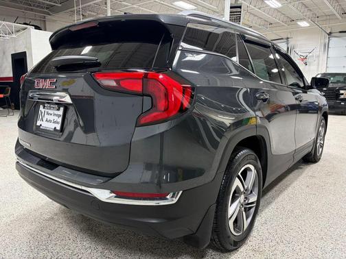 Gray 2018 GMC Terrain SLT