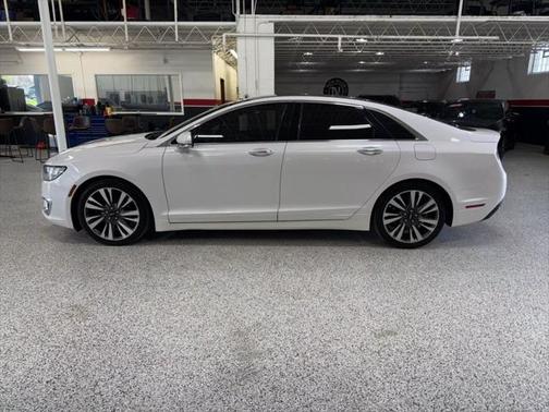 2017 Lincoln MKZ Base