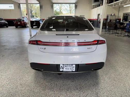2017 Lincoln MKZ Base