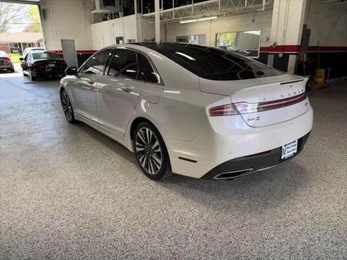 2017 Lincoln MKZ Base
