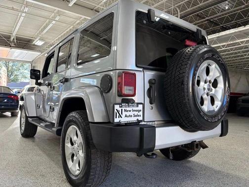 2013 Jeep Wrangler Unlimited Sahara