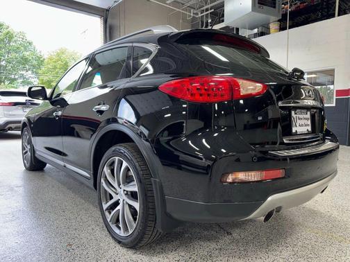 2016 INFINITI QX50 Base