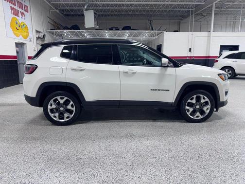 White 2019 Jeep Compass Limited