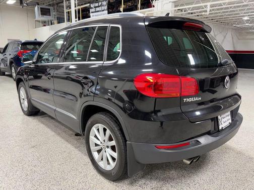 2017 Volkswagen Tiguan 2.0T Wolfsburg Edition