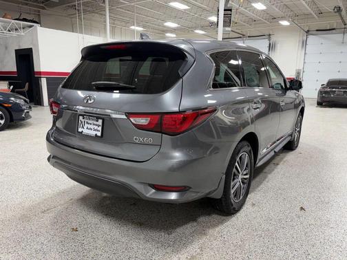 2017 INFINITI QX60 Base