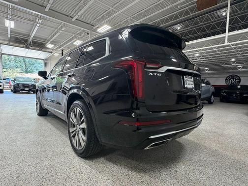 Black 2020 Cadillac XT6 Premium Luxury FWD