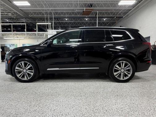 Black 2020 Cadillac XT6 Premium Luxury FWD