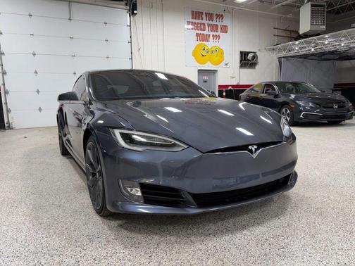 2017 Tesla Model S 75D