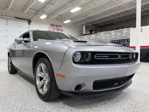 2015 Dodge Challenger SXT