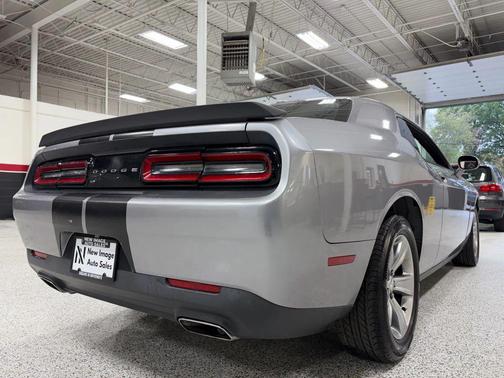 2015 Dodge Challenger SXT