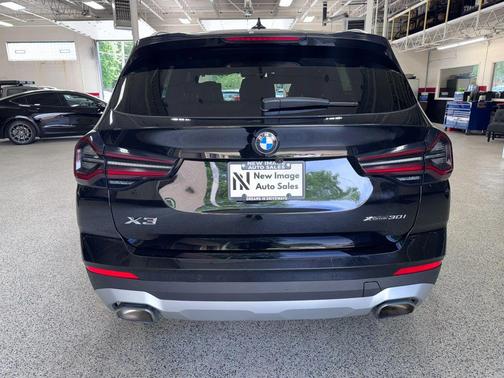 Black 2024 BMW X3 xDrive30i