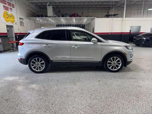 2015 Lincoln MKC Base