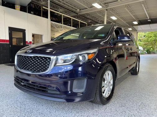 2018 Kia Sedona LX