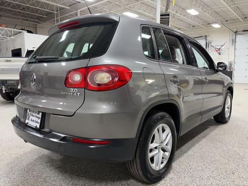 2011 Volkswagen Tiguan S