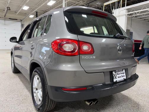 2011 Volkswagen Tiguan S