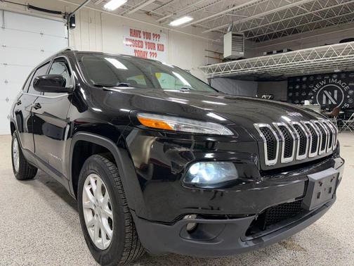 Black 2017 Jeep Cherokee Sport
