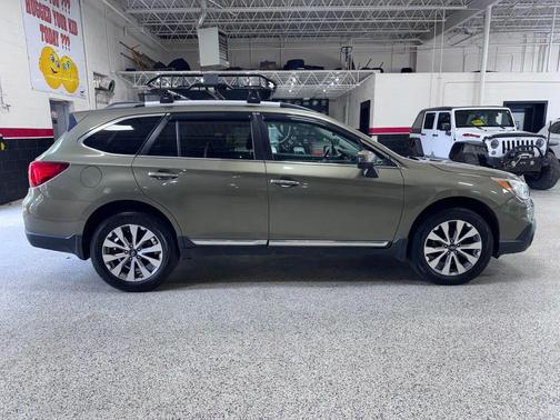 Green 2017 Subaru Outback 3.6R Touring
