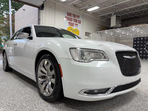 2019 Chrysler 300 Limited